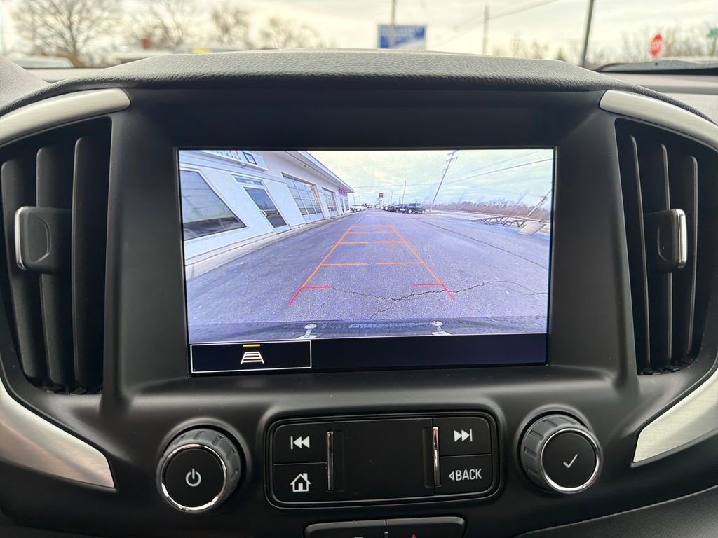 Used 2023 GMC Terrain SLT w/ Elevation Edition image 21