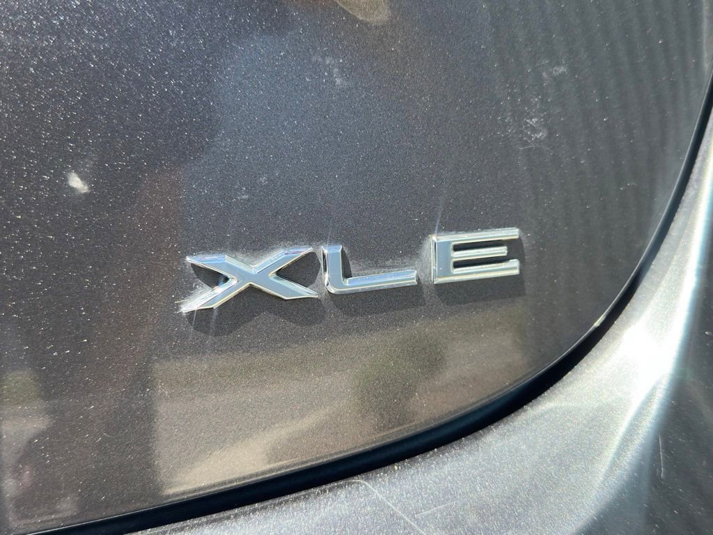 Used 2016 Toyota Avalon XLE image 53