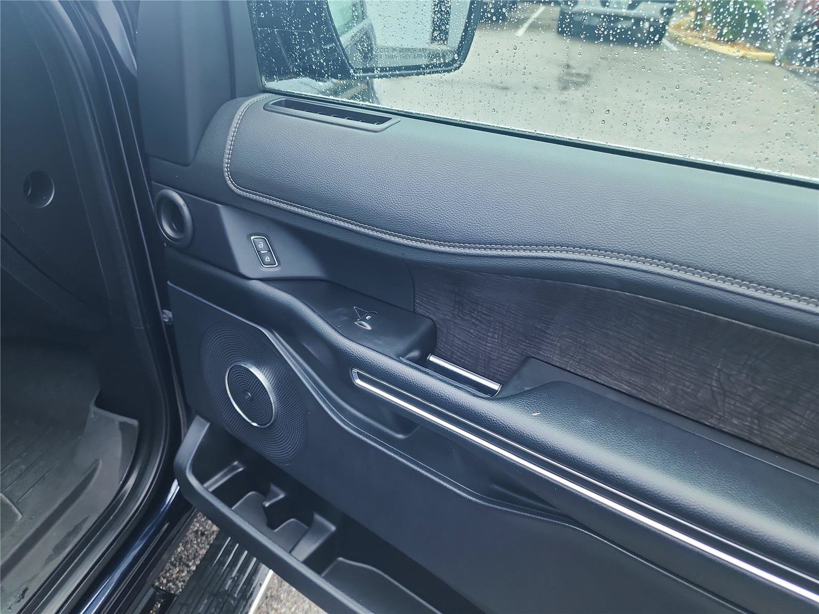 Certified 2021 Ford Expedition Limited RWD image 27