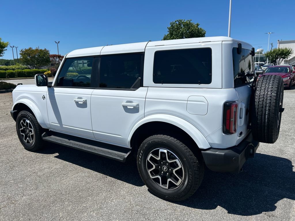 Used 2025 Ford Bronco Outer Banks AWD/4WD image 3