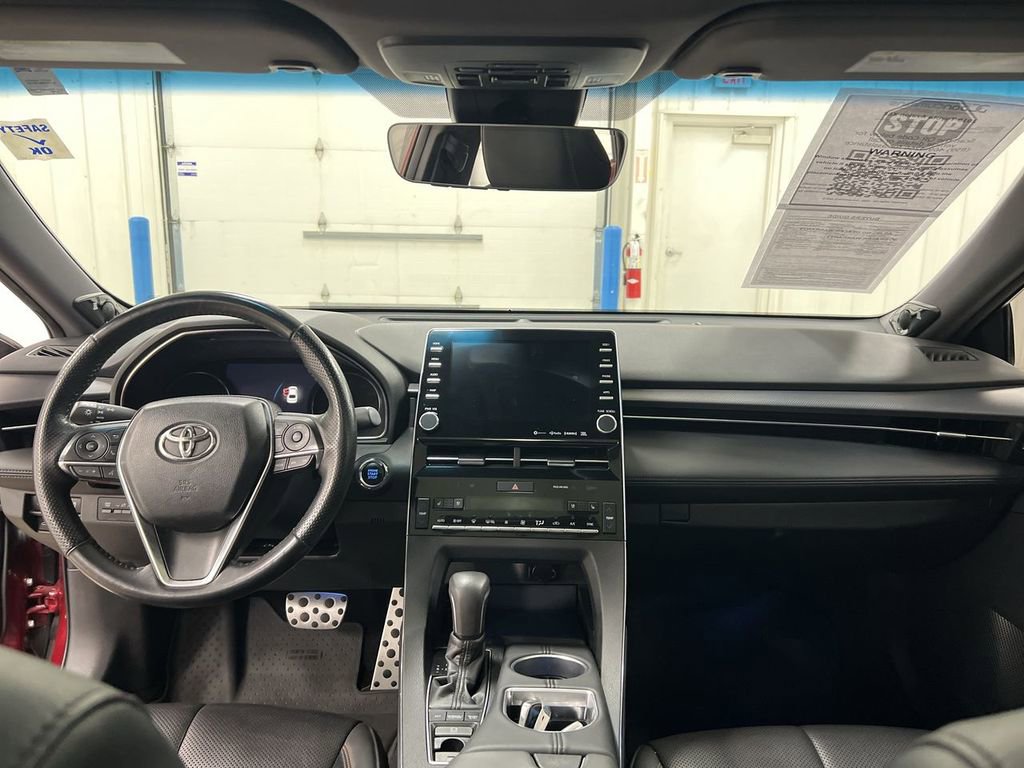Used 2019 Toyota Avalon Touring w/ Advanced Safety Package FWD image 10