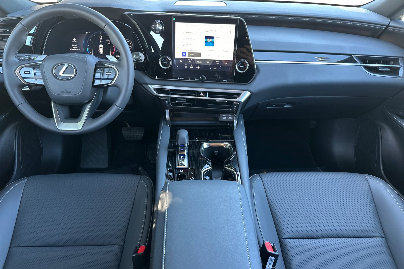 Certified 2026 Lexus RX 350 FWD w/ Accessory Package (Z1) image 17