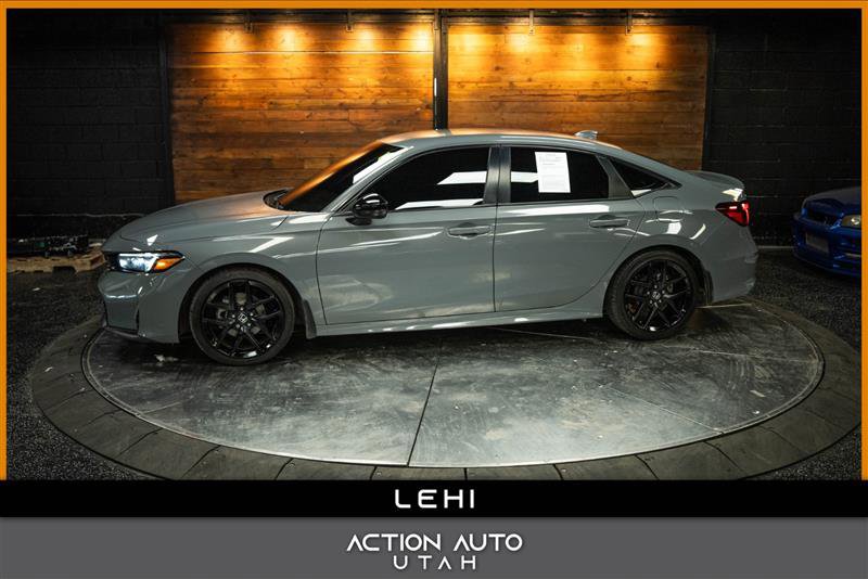 Used 2025 Honda Civic Sport image 1