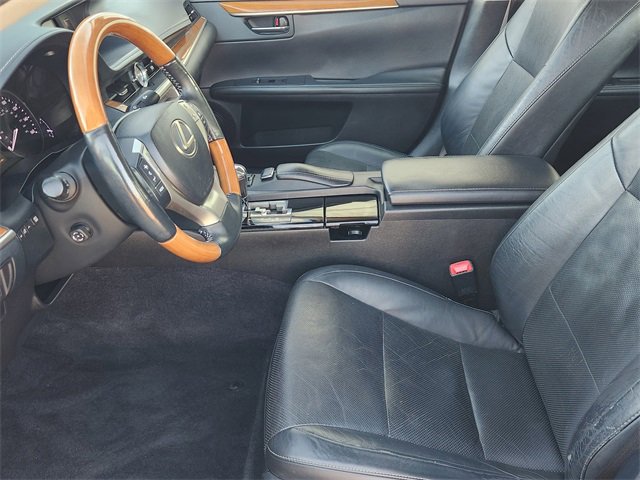 Used 2013 Lexus ES 300h image 11