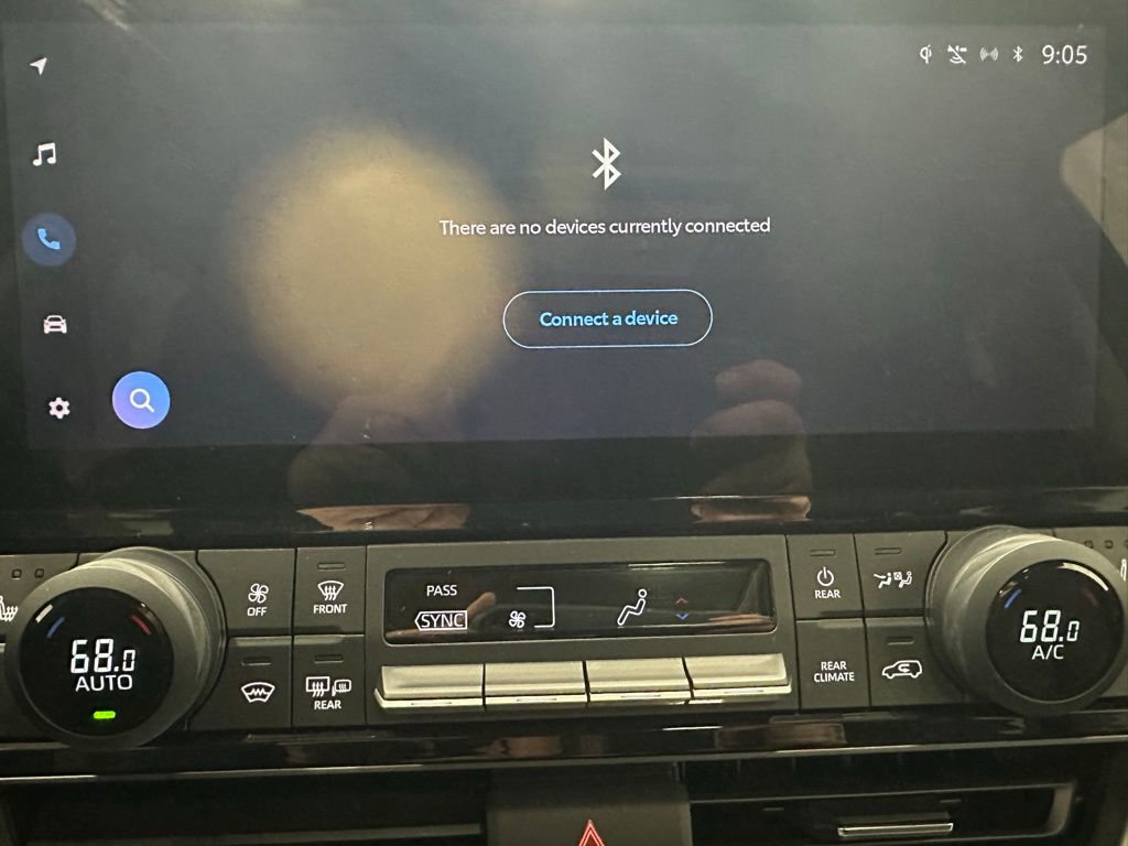 Used 2025 Toyota Grand Highlander AWD image 28