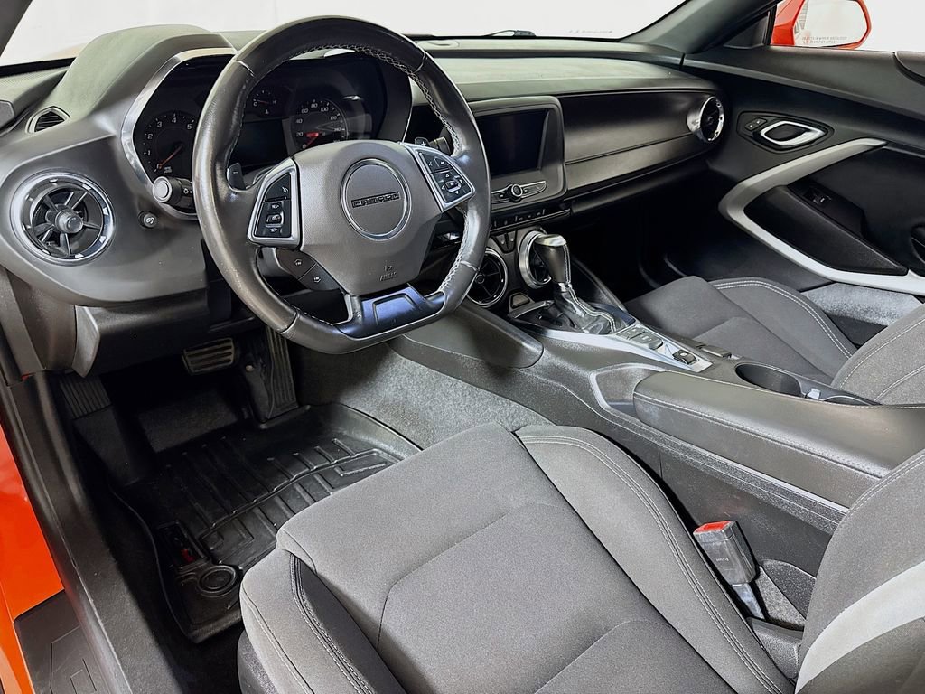 Certified 2020 Chevrolet Camaro LT RWD image 7