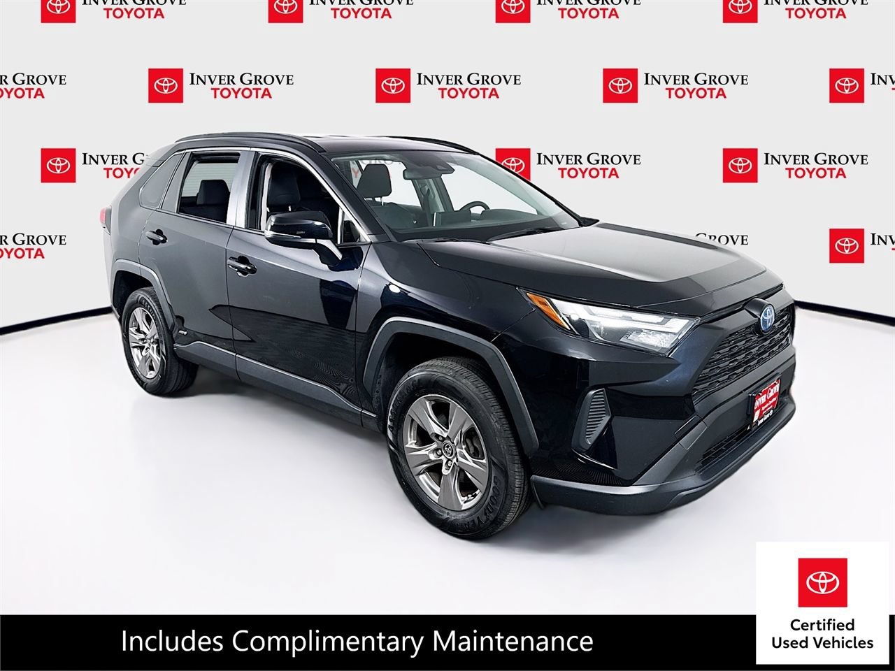 Certified 2023 Toyota RAV4 XLE w/ XLE Grade Weather Package AWD/4WD image 3