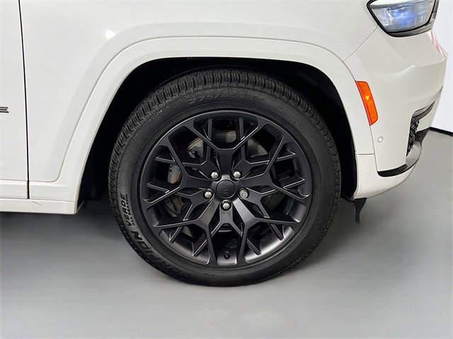 Used 2023 Jeep Grand Cherokee L Summit w/ Advanced Protech Group IV image 41