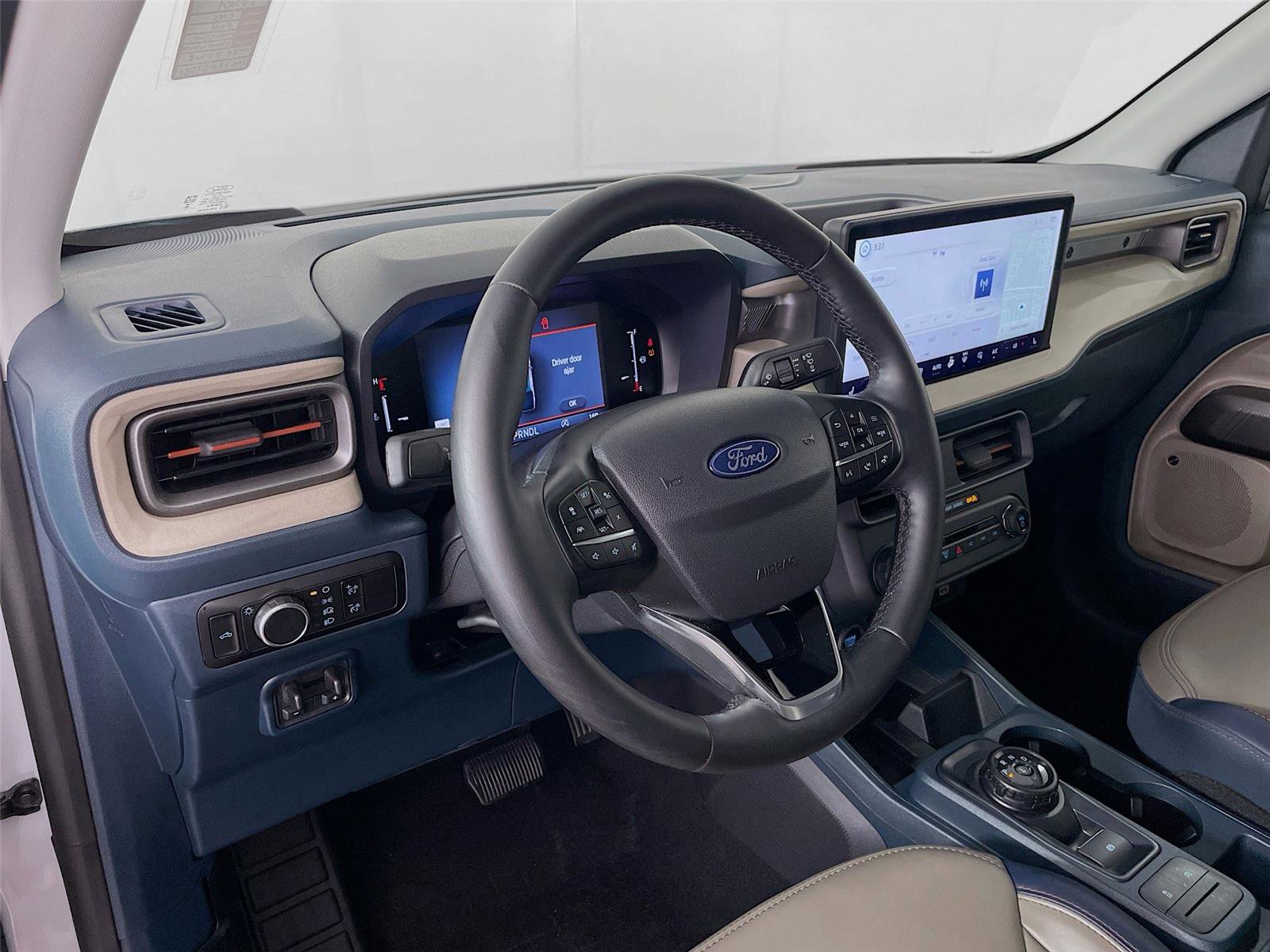 Used 2025 Ford Maverick Lariat w/ 4K Tow Package AWD/4WD image 12