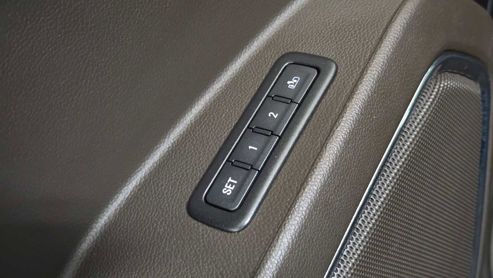 Used 2018 Chevrolet Tahoe Premier w/ RST 6.2L Performance Edition image 24