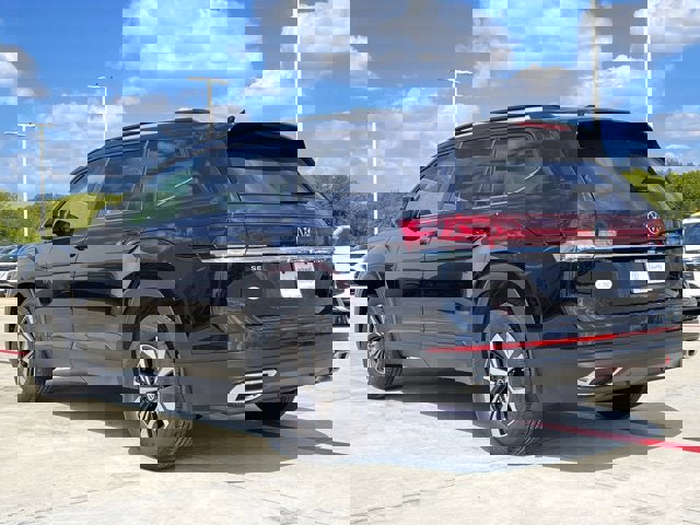 New 2026 Volkswagen Atlas SE image 4