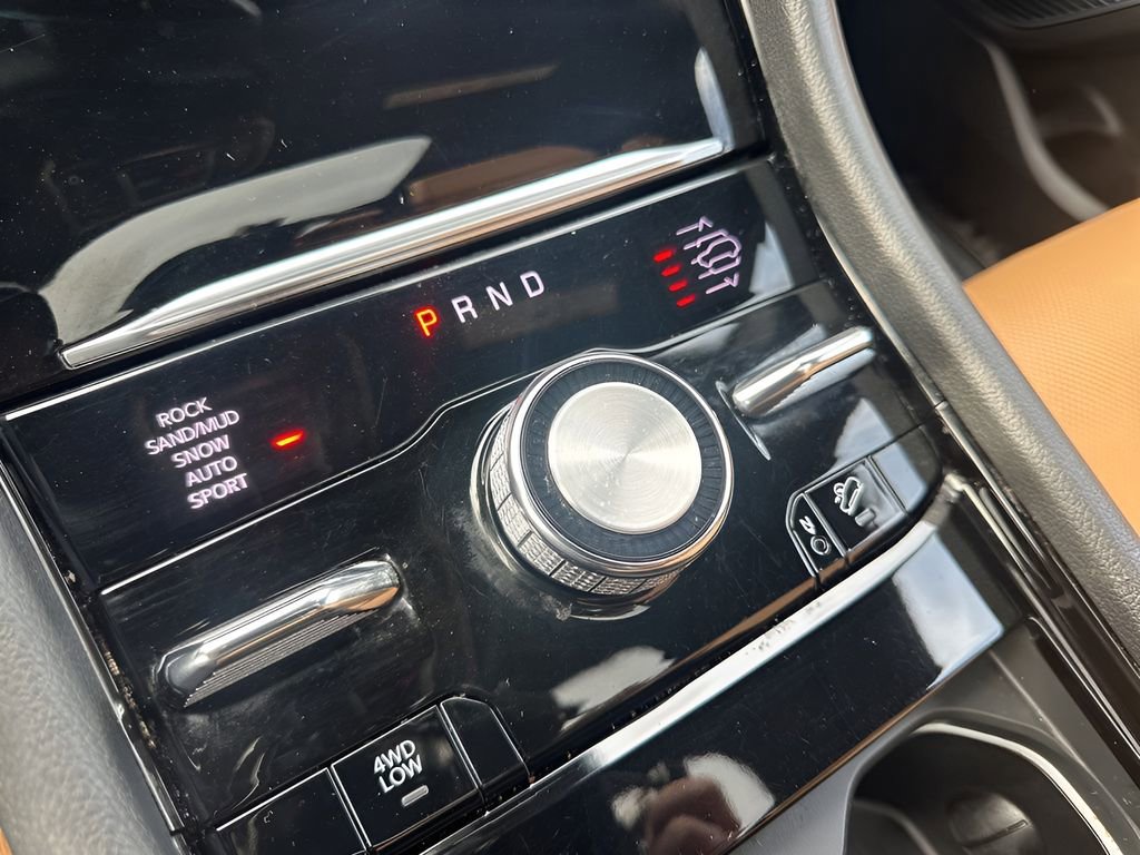 Used 2022 Jeep Grand Cherokee Summit w/ Adv Protech Group IV AWD/4WD image 19