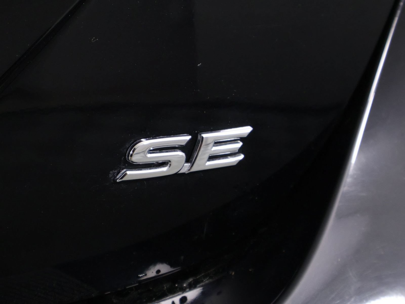 Used 2018 Toyota Camry SE FWD image 20