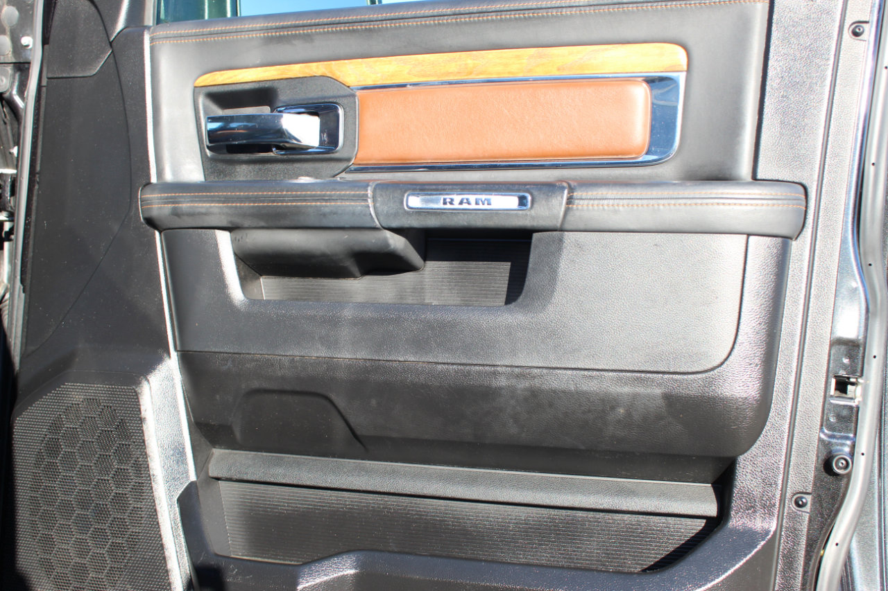Used 2015 RAM 1500 Laramie Longhorn w/ Convenience Group image 19