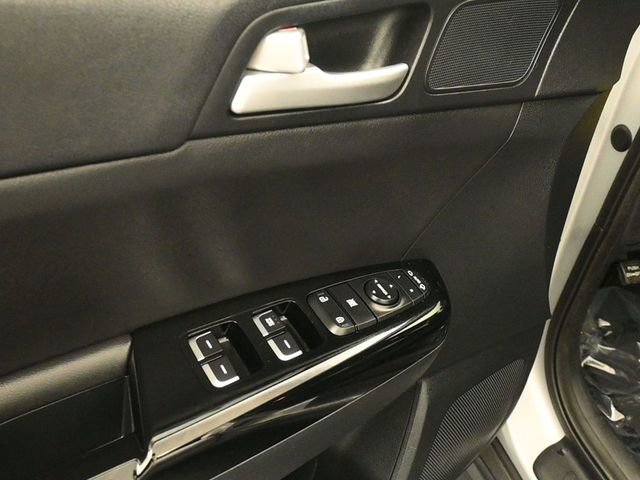 Used 2019 Kia Sportage EX image 12