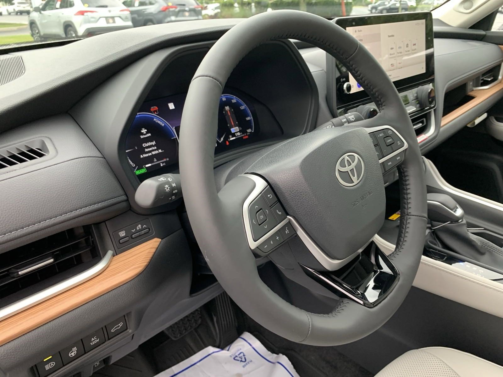 New 2024 Toyota Grand Highlander Limited image 19