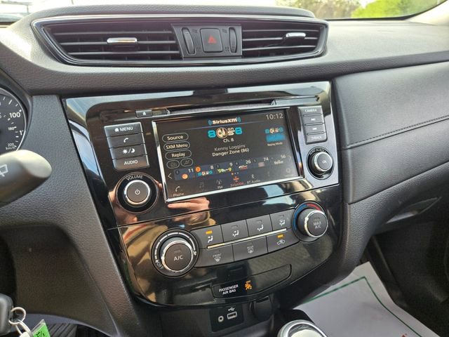 Used 2019 Nissan Rogue S image 21