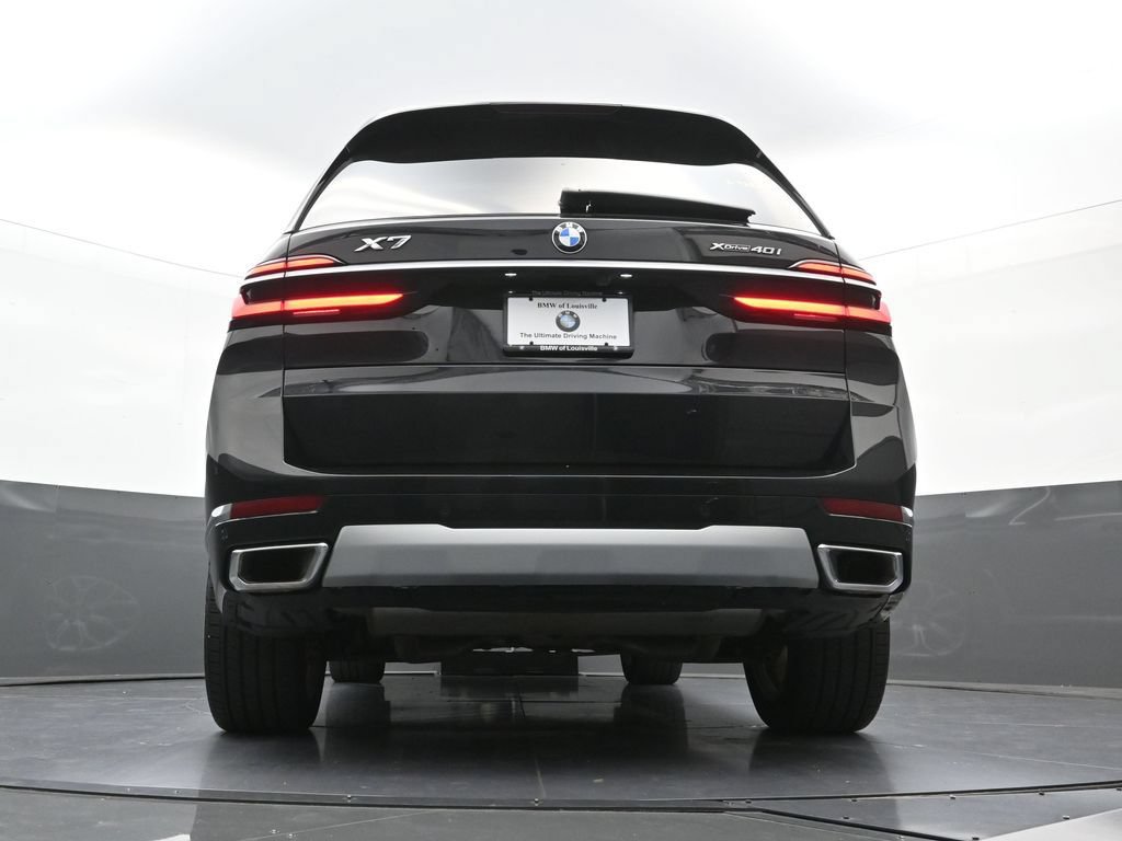 Used 2024 BMW X7 xDrive40i AWD/4WD image 29