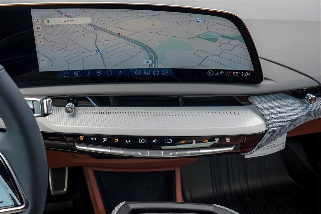 New 2026 Cadillac Optiq Luxury 2 image 10