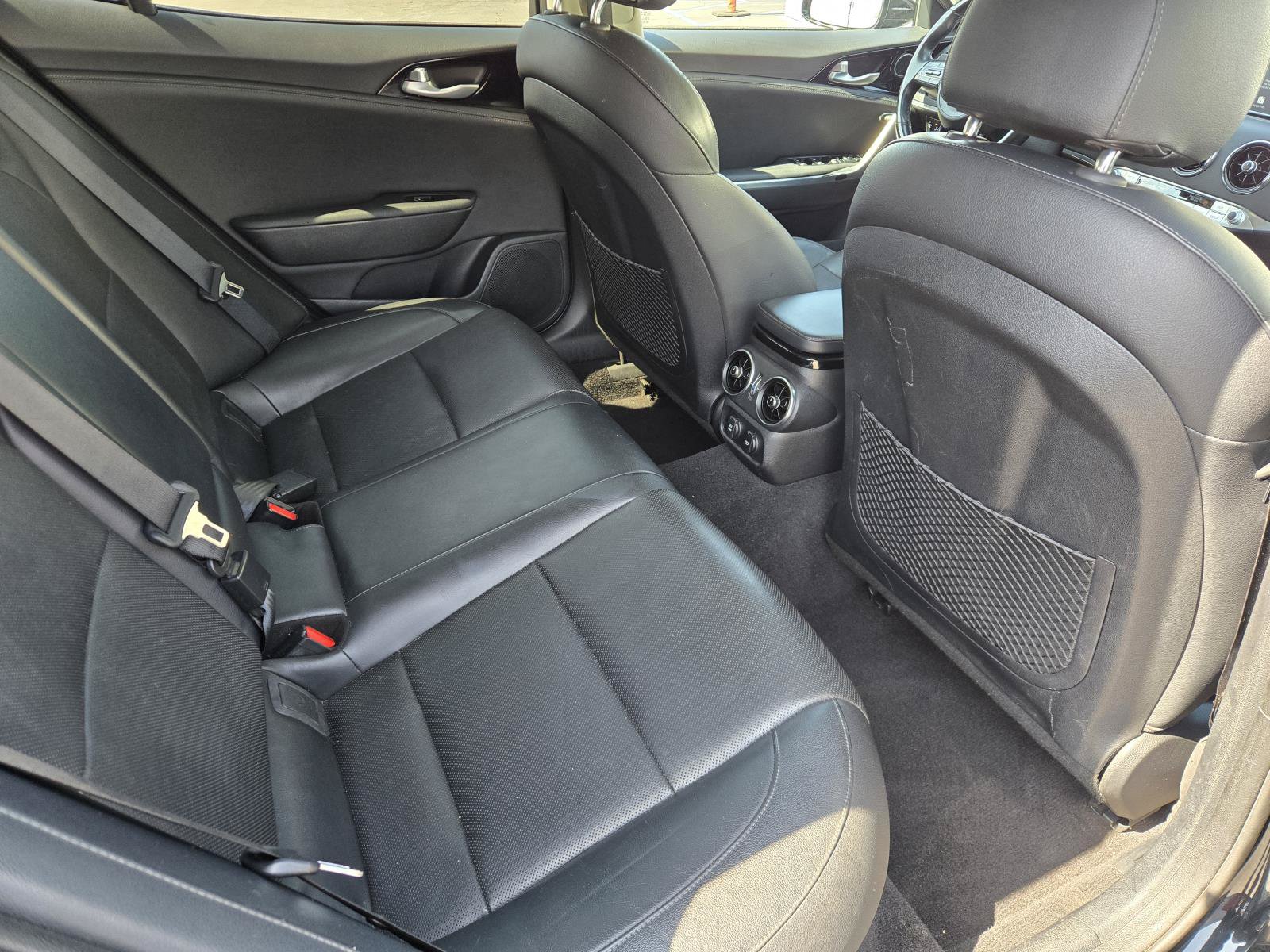 Used 2019 Kia Stinger RWD image 29