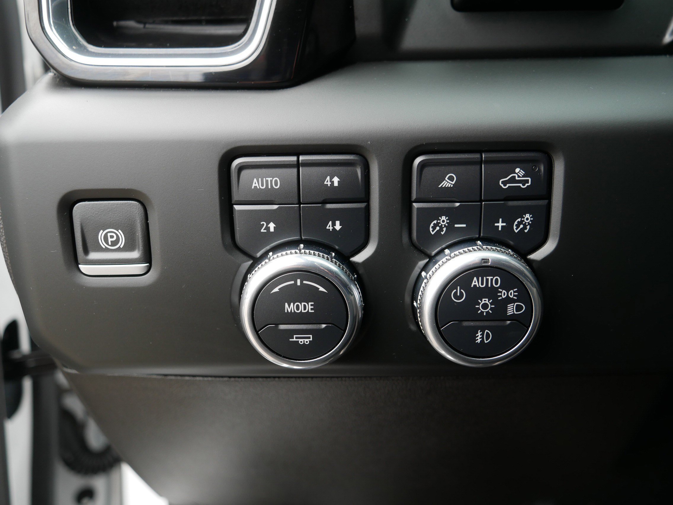 Used 2024 GMC Sierra 1500 Denali AWD/4WD image 26