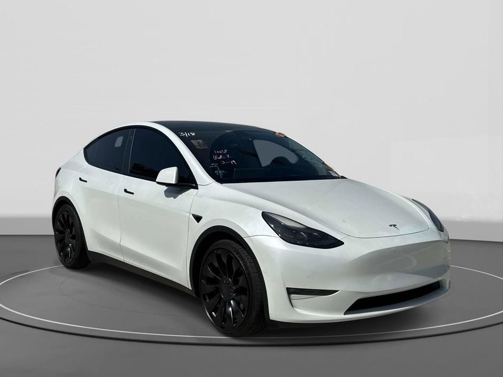 Used 2022 Tesla Model Y Performance image 3