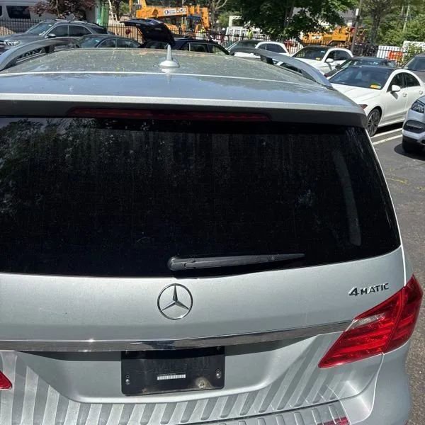 Used 2016 Mercedes-Benz GL 550 4MATIC image 16