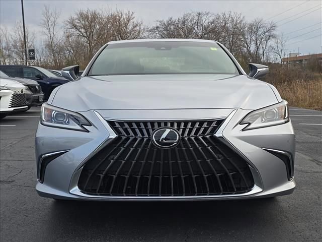 New 2025 Lexus ES 350 w/ Premium Package image 2