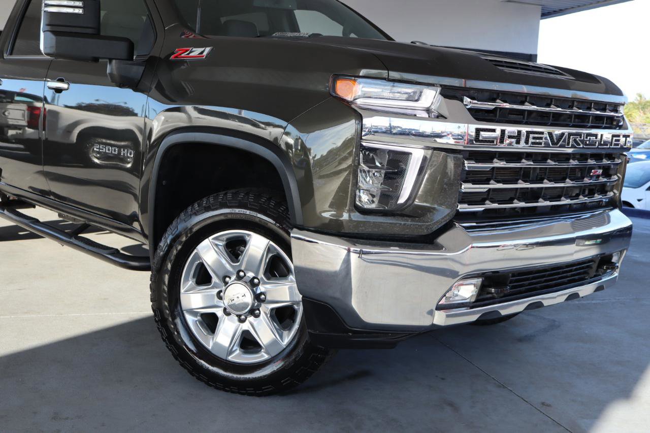 Used 2023 Chevrolet Silverado 2500 LTZ image 2