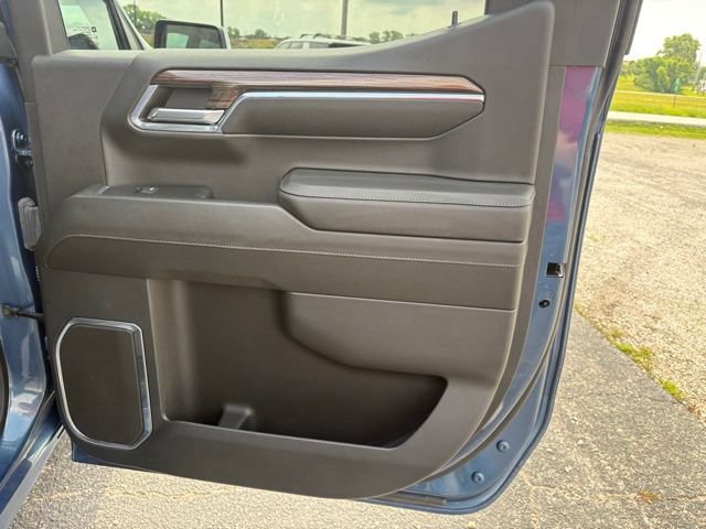 Used 2024 Chevrolet Silverado 1500 LT AWD/4WD image 29