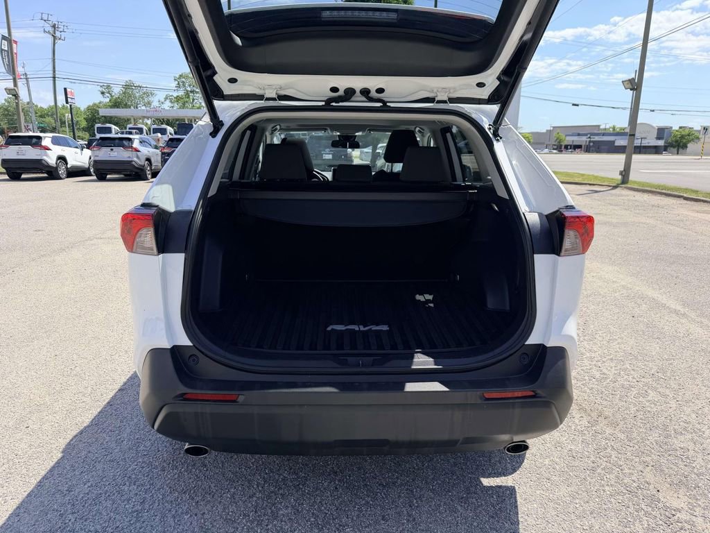 Certified 2023 Toyota RAV4 XLE w/ Convenience Package AWD/4WD image 15