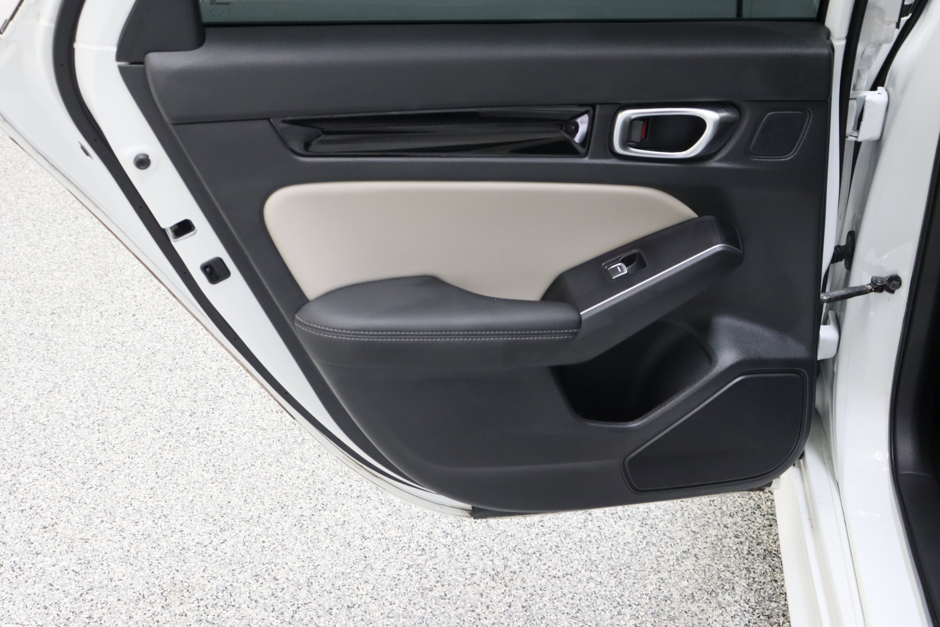 Used 2022 Honda Civic Touring image 28