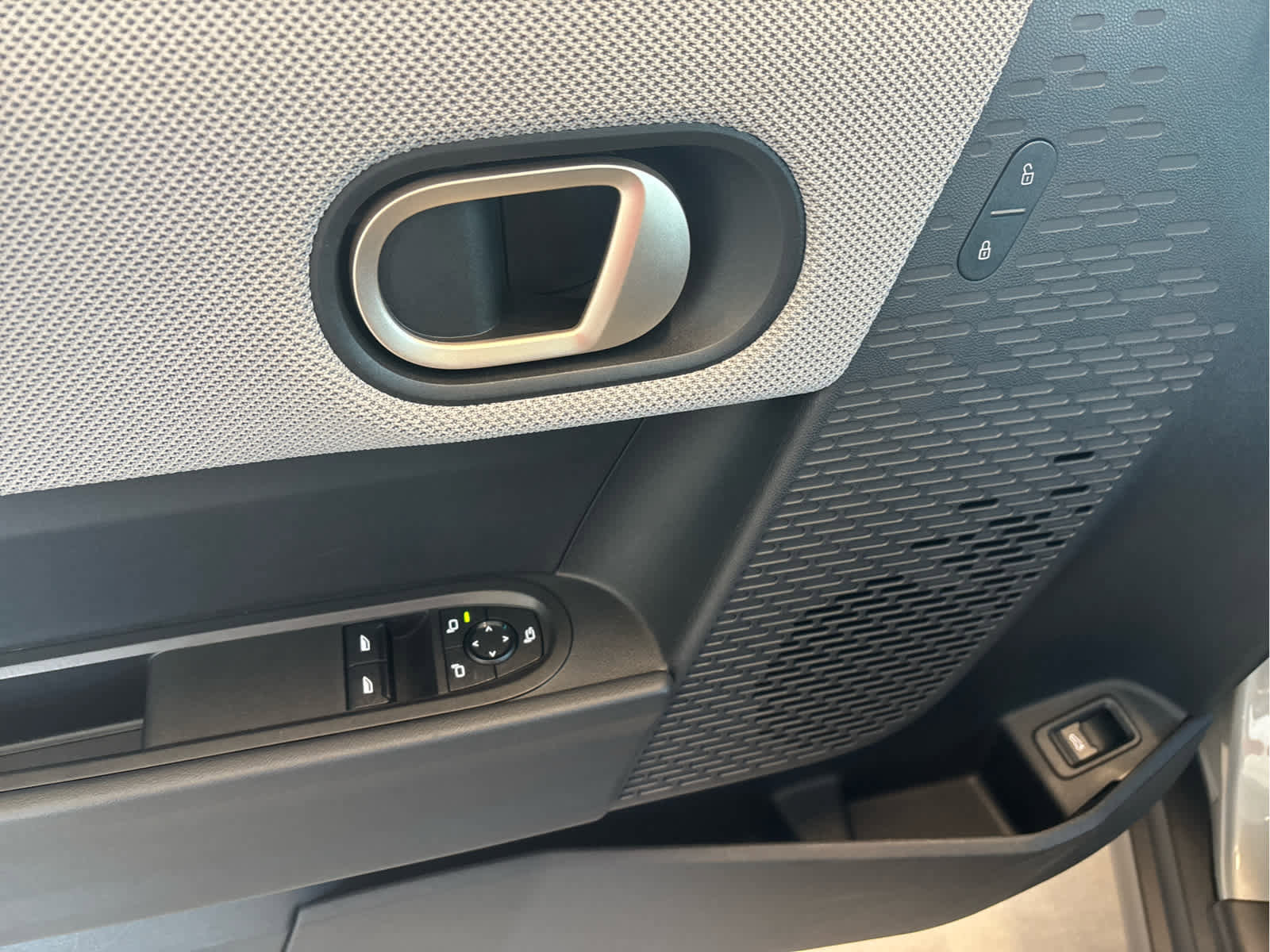 Used 2025 MINI Cooper S image 17