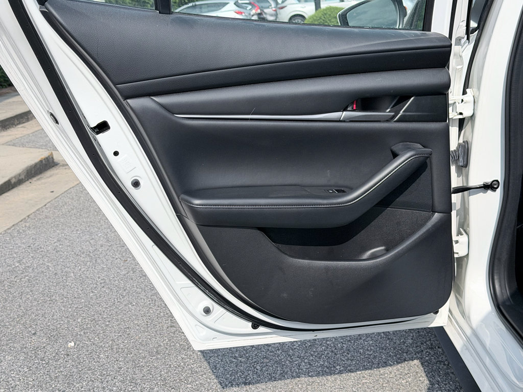 Used 2022 MAZDA MAZDA3 s FWD image 26