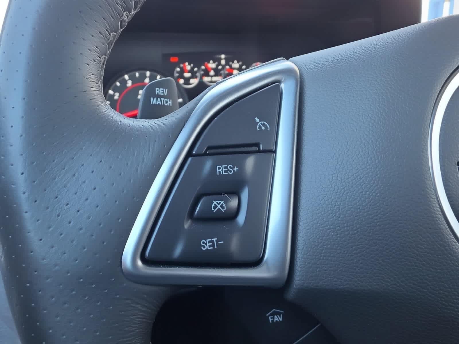Used 2018 Chevrolet Camaro SS RWD image 22
