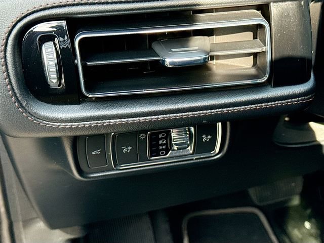 Used 2023 Lincoln Aviator Reserve w/ Equipment Group 201A image 12