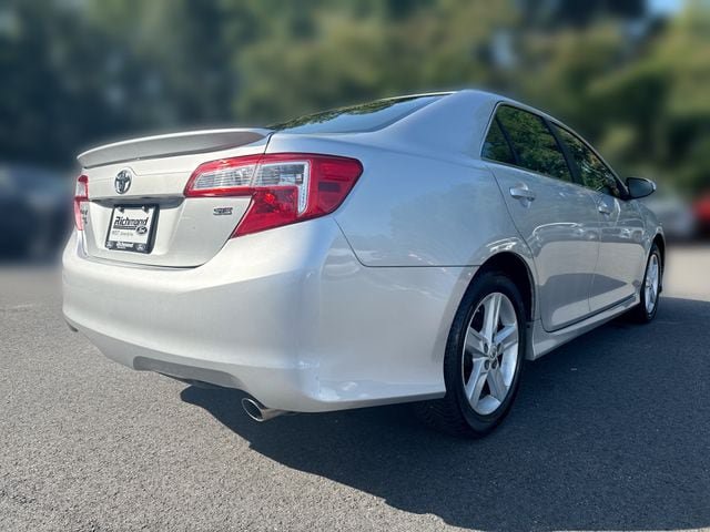 Used 2012 Toyota Camry SE FWD image 8