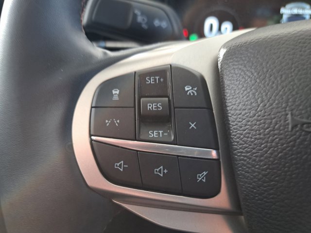 Certified 2025 Ford Explorer Active image 17