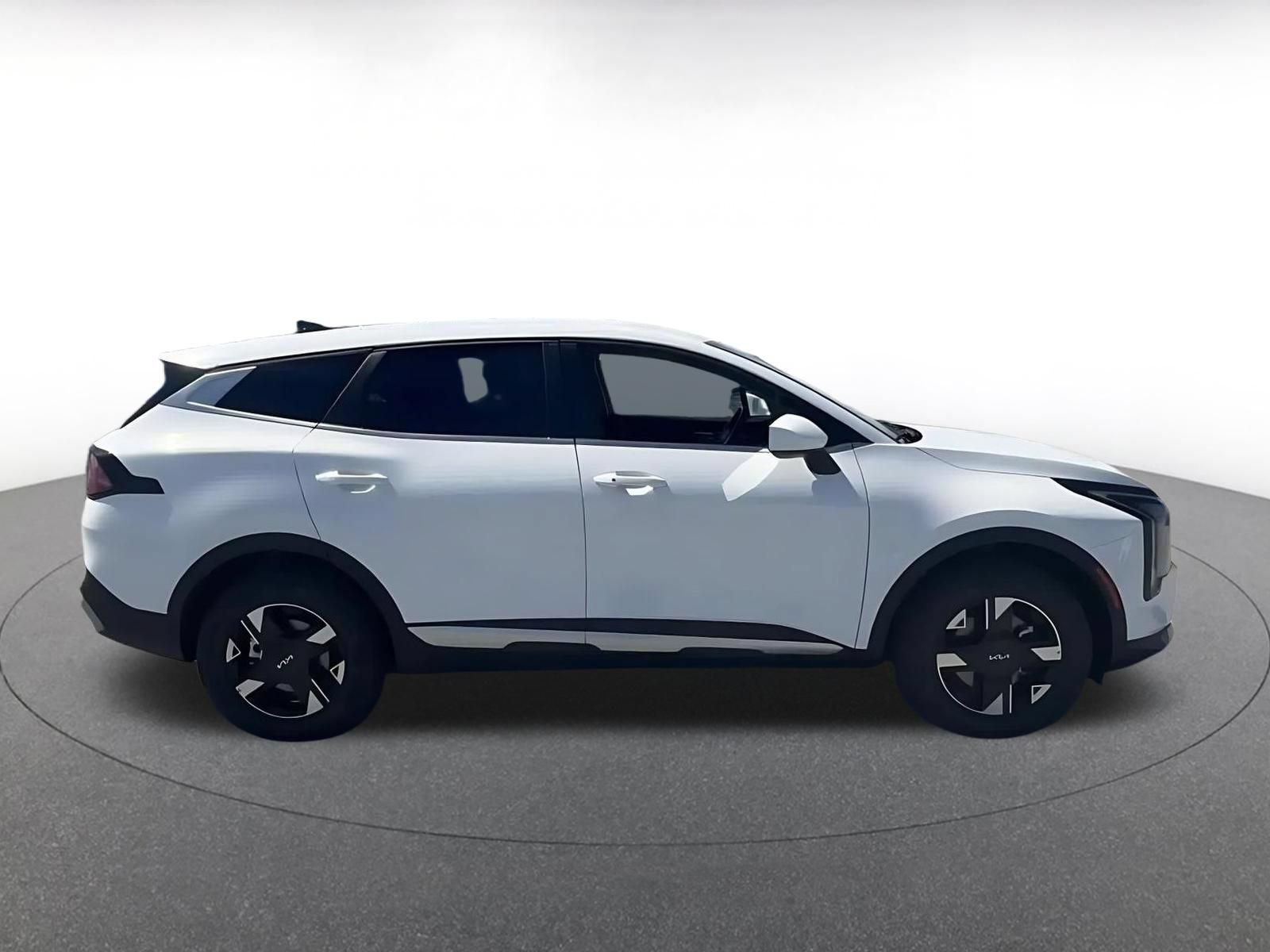 Used 2026 Kia Sportage LX AWD/4WD image 16