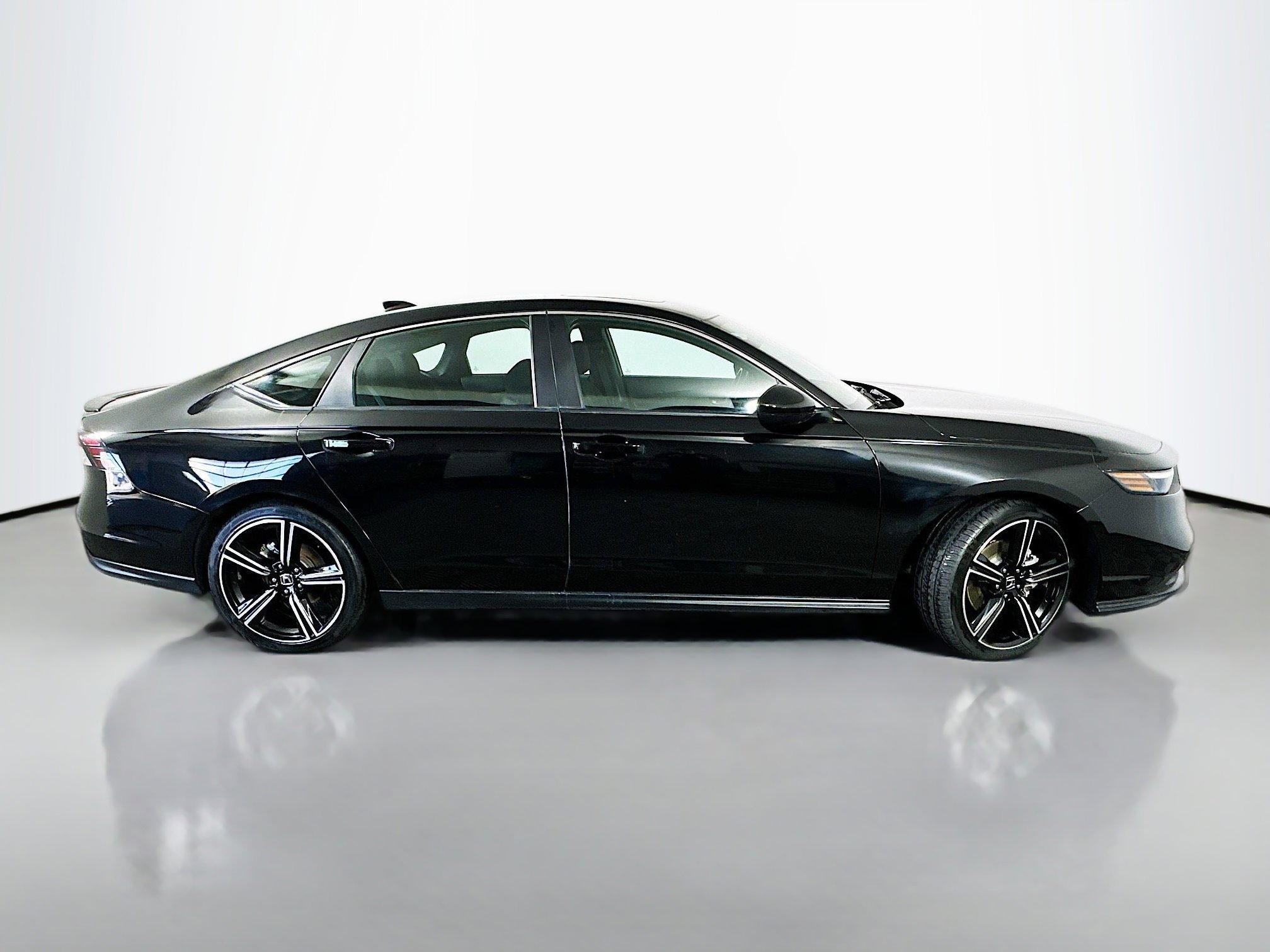 Certified 2024 Honda Accord Sport image 8