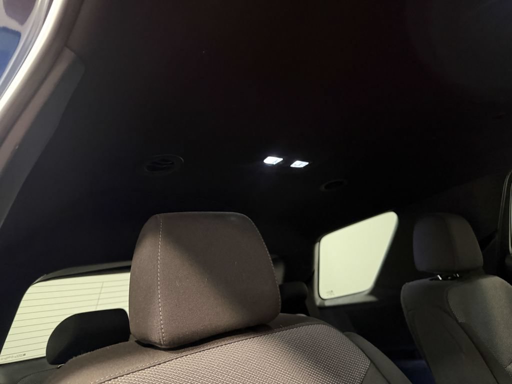 Used 2023 Chevrolet Traverse LT w/ LPO, Floor Liner Package AWD/4WD image 15