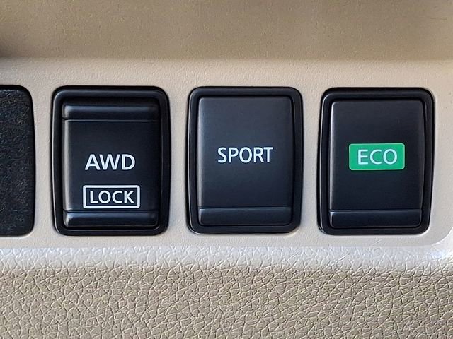 Used 2017 Nissan Rogue S image 26