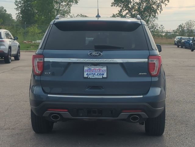 Used 2018 Ford Explorer XLT w/ Equipment Group 202A AWD/4WD image 4