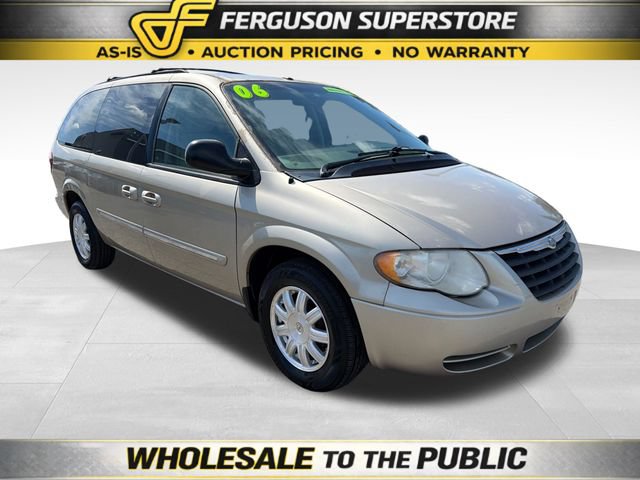 Used 2006 Chrysler Town & Country Touring FWD image 1