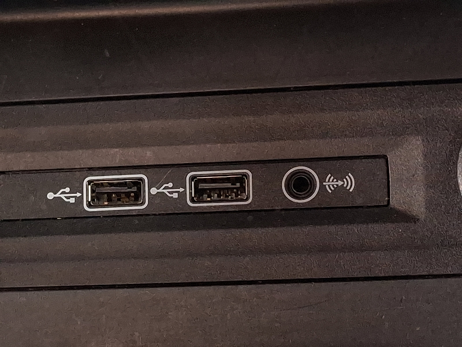 Used 2020 Volkswagen Atlas Cross Sport SE image 24