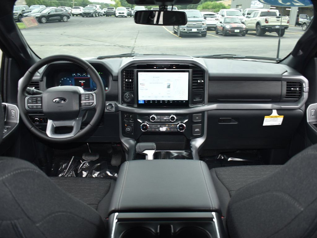 New 2025 Ford F150 XLT w/ Equipment Group 302A MID image 5