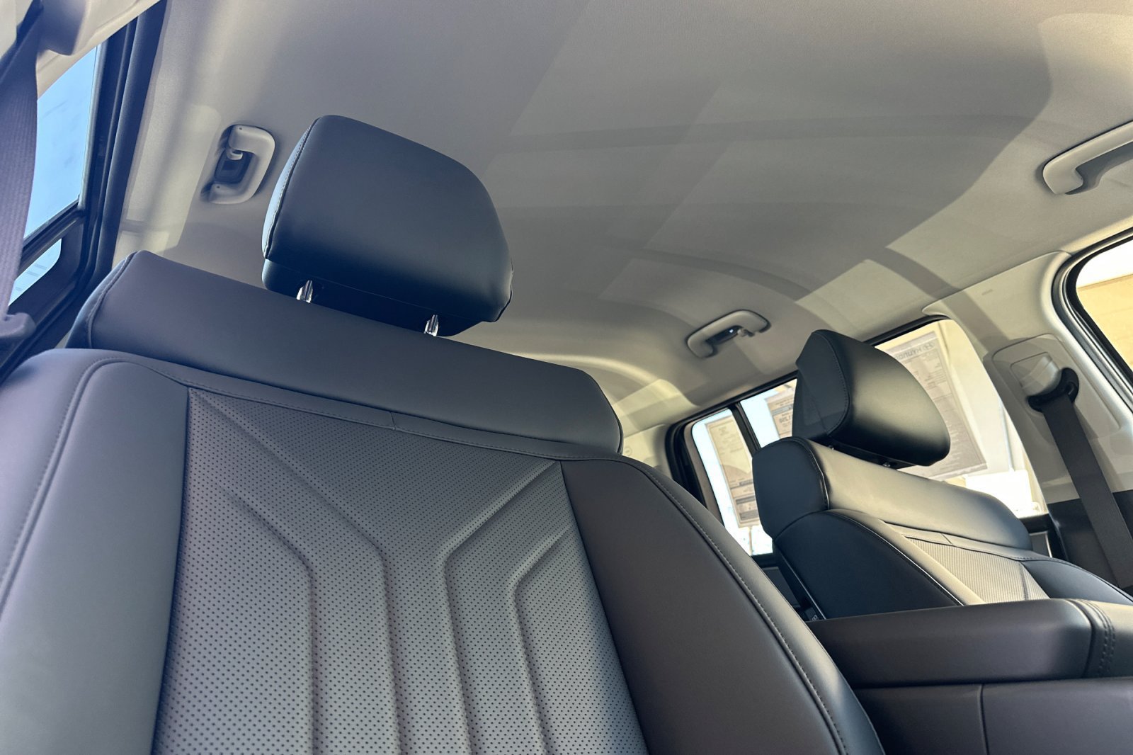 New 2027 Hyundai Santa Fe SEL AWD/4WD image 17