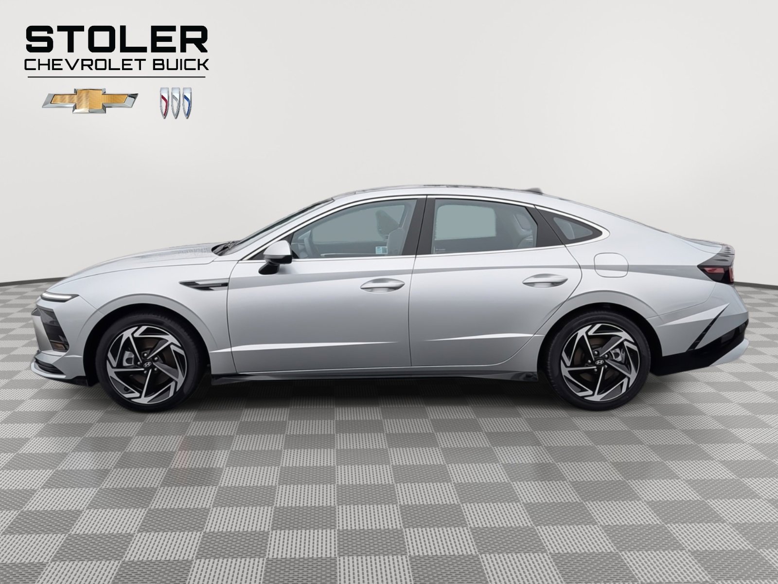 Used 2024 Hyundai Sonata SEL w/ Convenience Package image 2