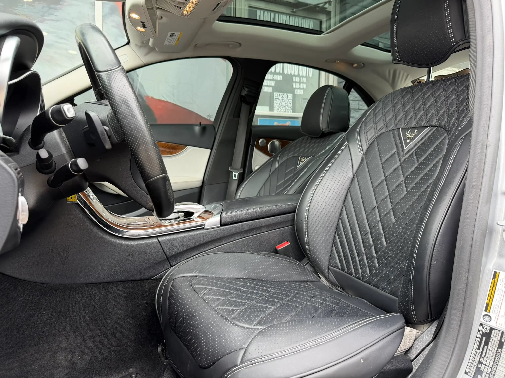 Used 2015 Mercedes-Benz C 300 4MATIC Sedan image 10