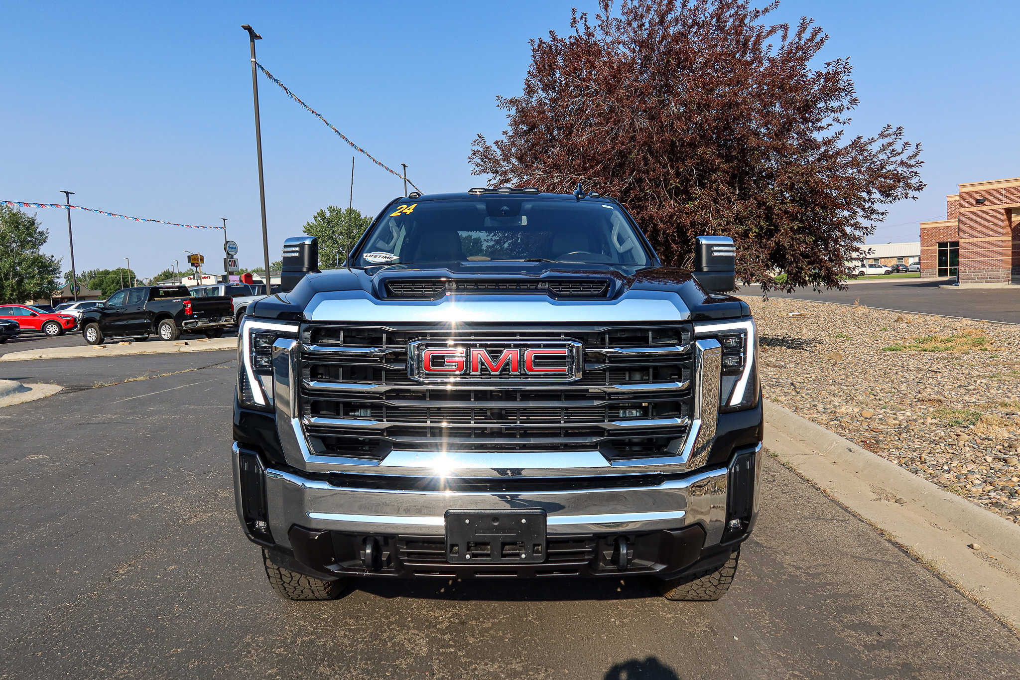 Used 2024 GMC Sierra 3500 SLT AWD/4WD image 4